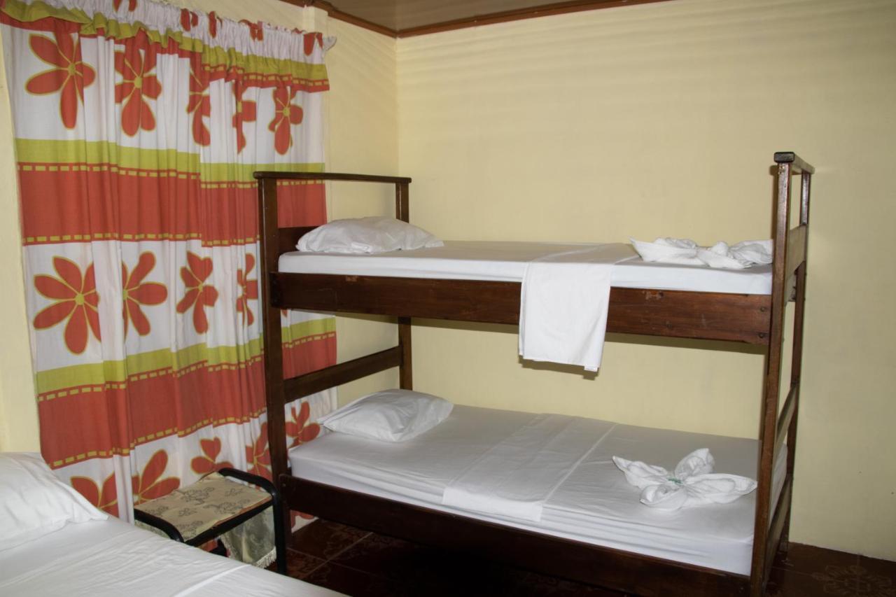 The Corner House Apartamento Tortuguero Exterior foto